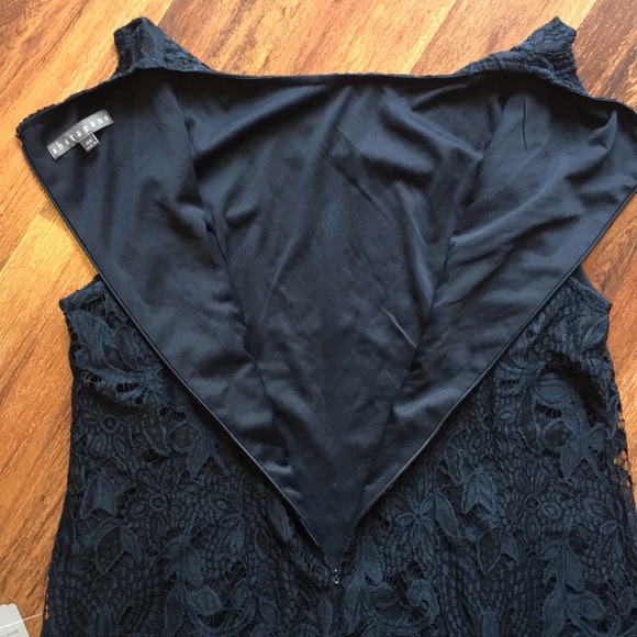 Sharagano Sleeveless Lace Scallop Hem Dress - Picture 8 of 10